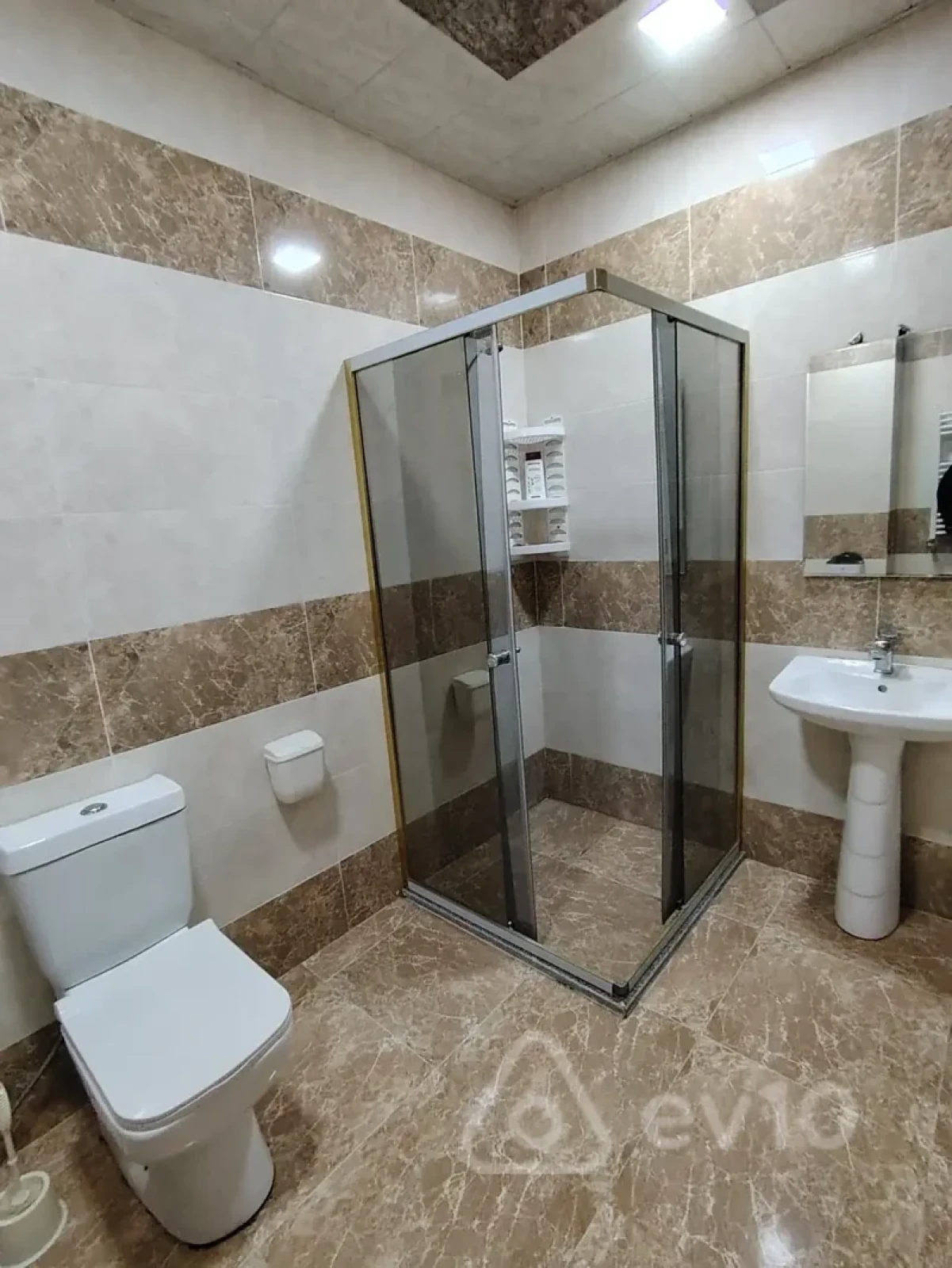Kirayə verilir 2 otaqlı yeni tikili 54 m²
