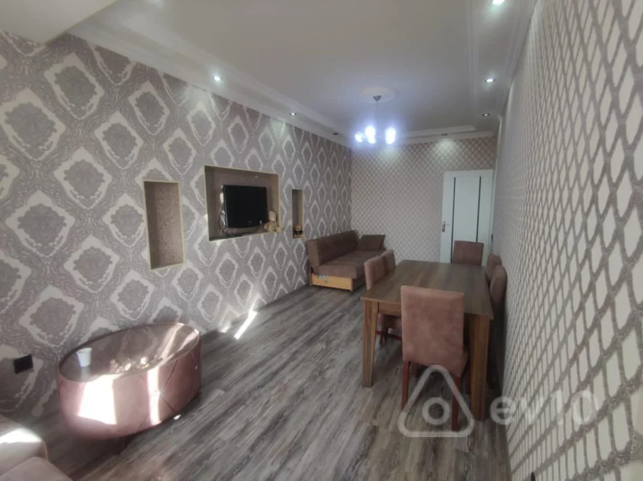 Kirayə verilir 2 otaqlı yeni tikili 60 m²