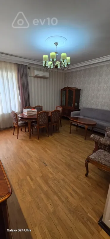 Kirayə verilir 3 otaqlı köhnə tikili 80 m²