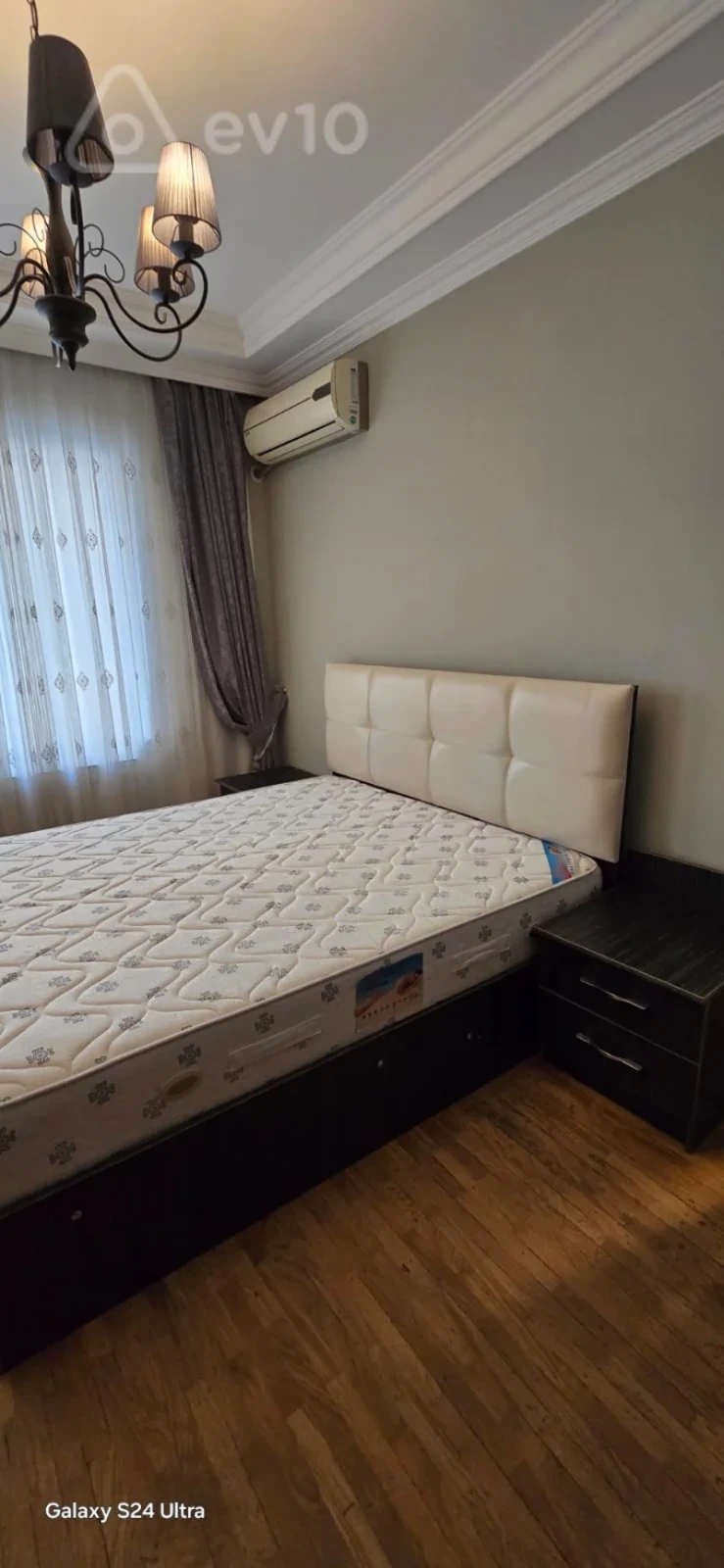 Kirayə verilir 3 otaqlı köhnə tikili 80 m²