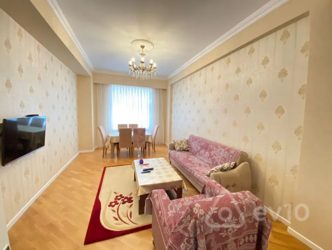 Kirayə verilir 2 otaqlı yeni tikili 95 m²
