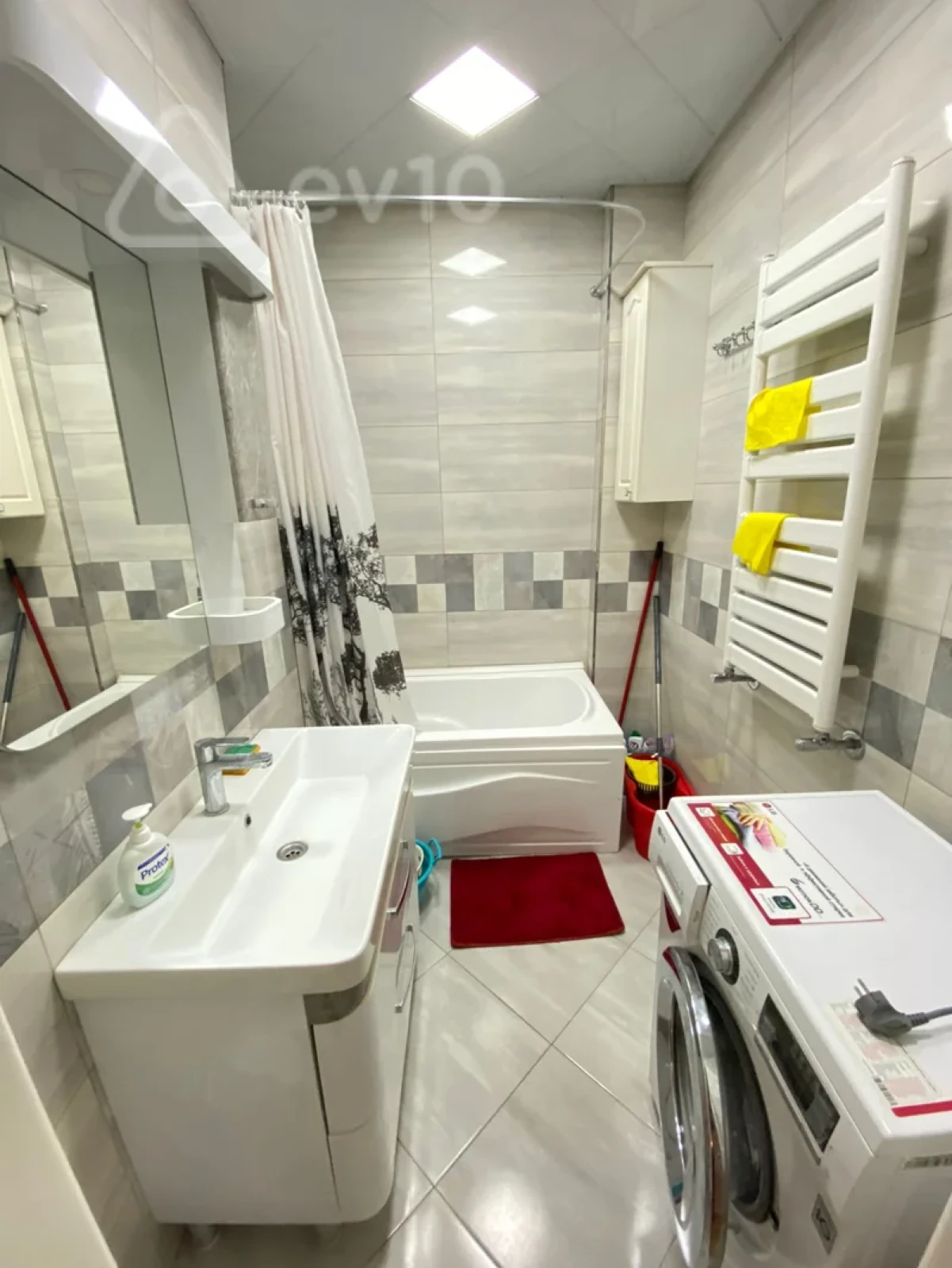 Kirayə verilir 2 otaqlı yeni tikili 95 m²