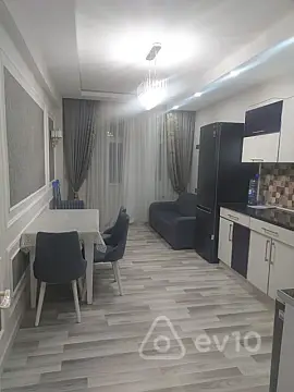 Kirayə verilir 2 otaqlı yeni tikili 90 m²
