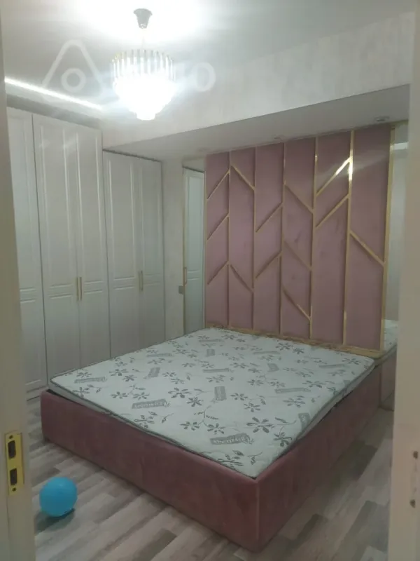 Kirayə verilir 2 otaqlı yeni tikili 90 m²