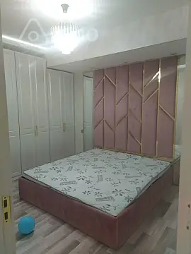 Kirayə verilir 2 otaqlı yeni tikili 90 m²
