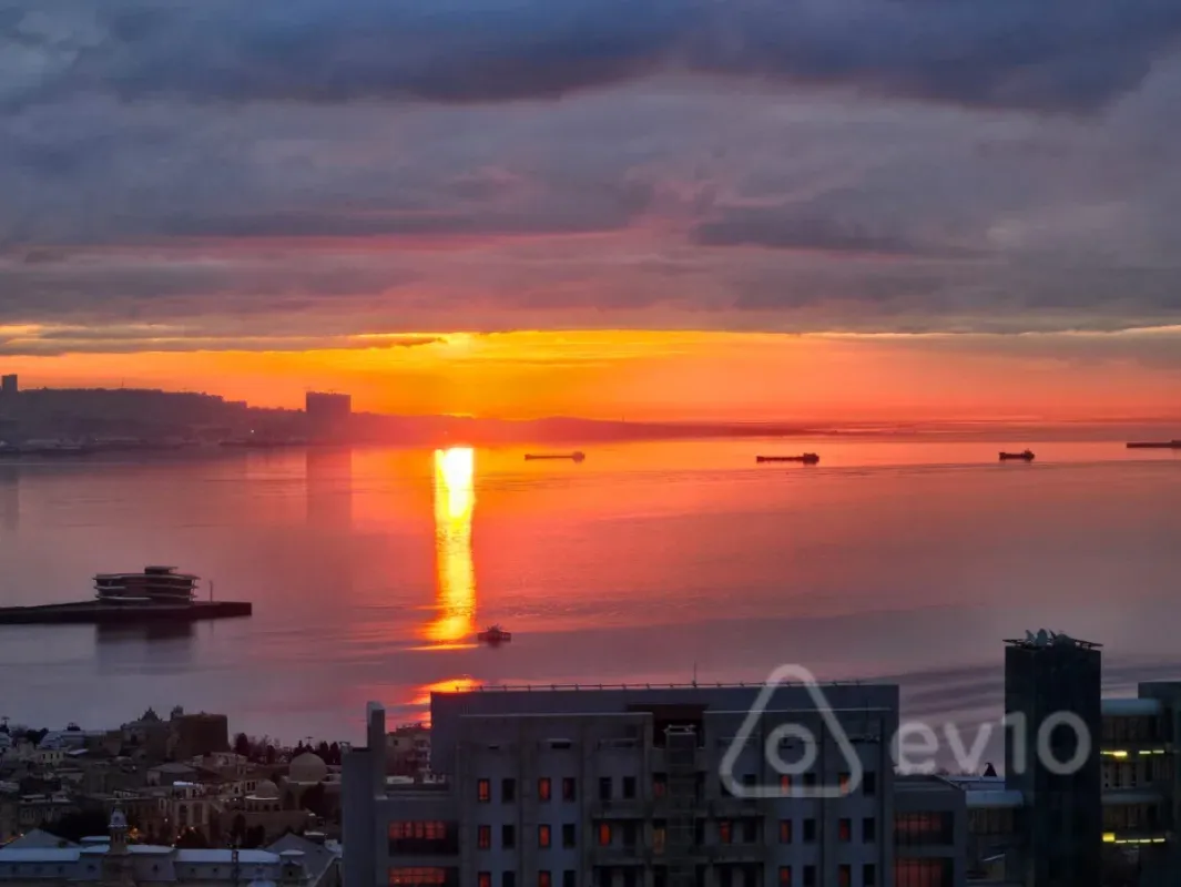 Satılır 3 otaqlı yeni tikili 168 m²