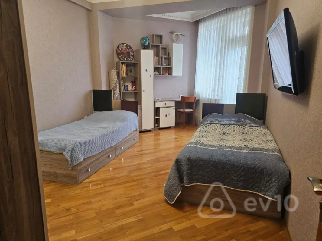 Satılır 3 otaqlı yeni tikili 168 m²