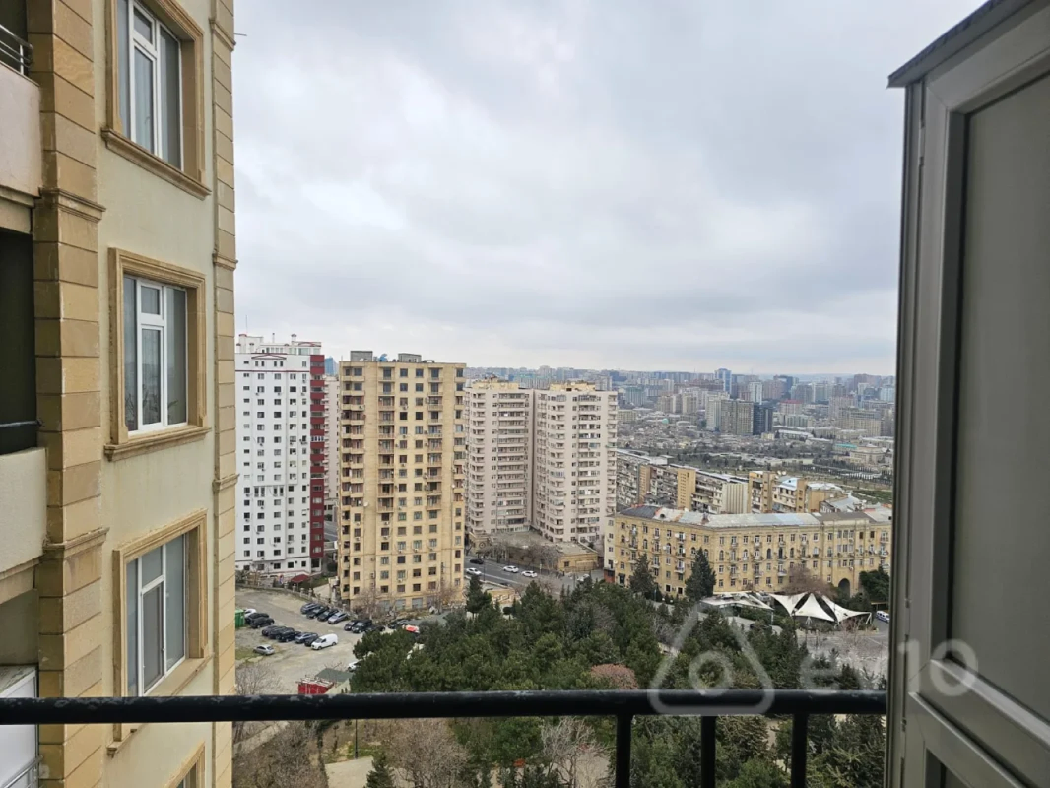 Satılır 3 otaqlı yeni tikili 168 m²