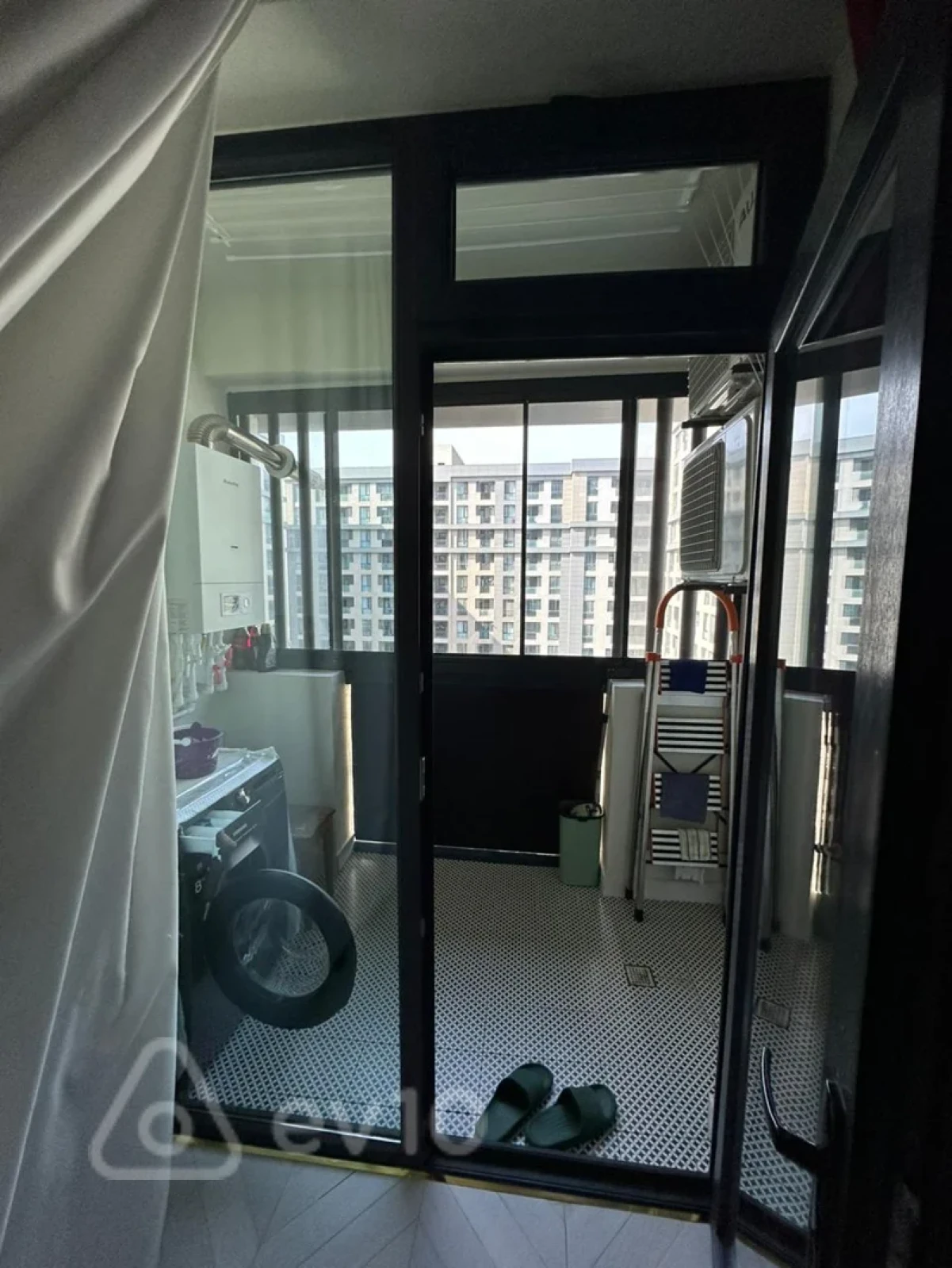 Kirayə verilir 3 otaqlı yeni tikili 90 m²