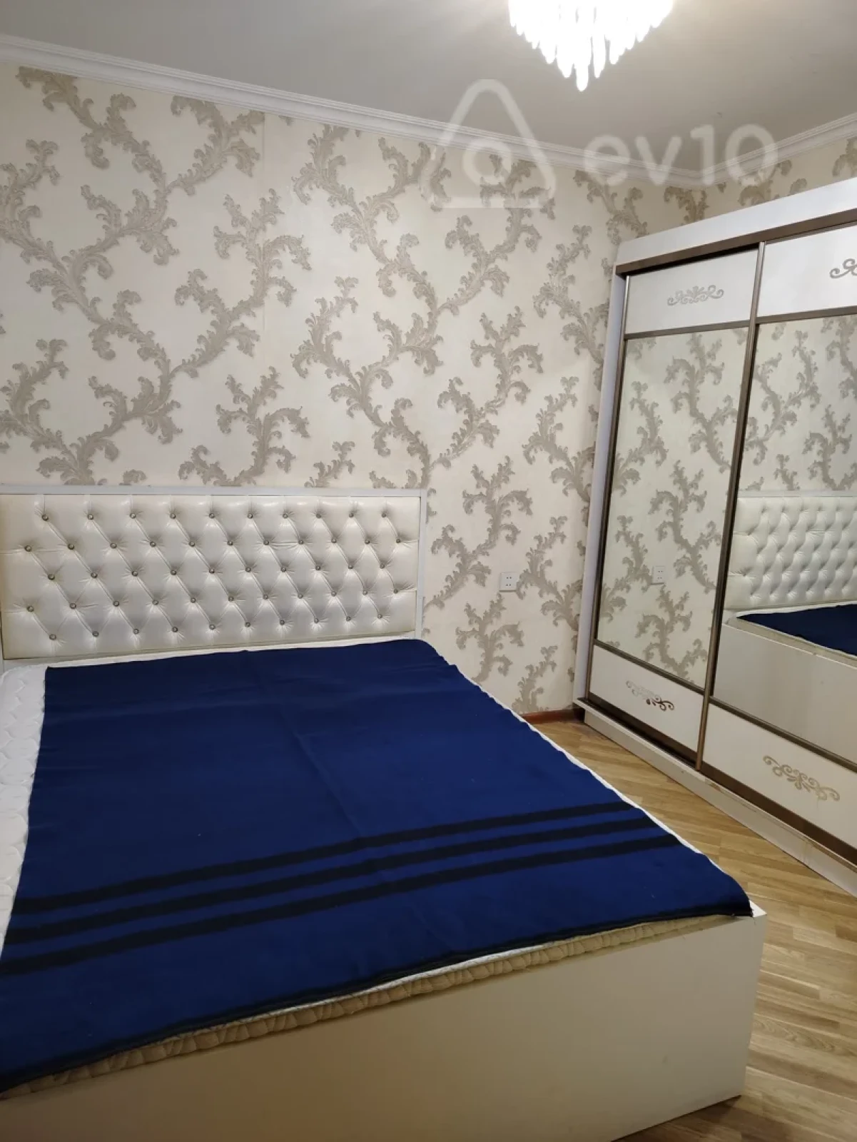 Kirayə verilir 2 otaqlı yeni tikili 75 m²