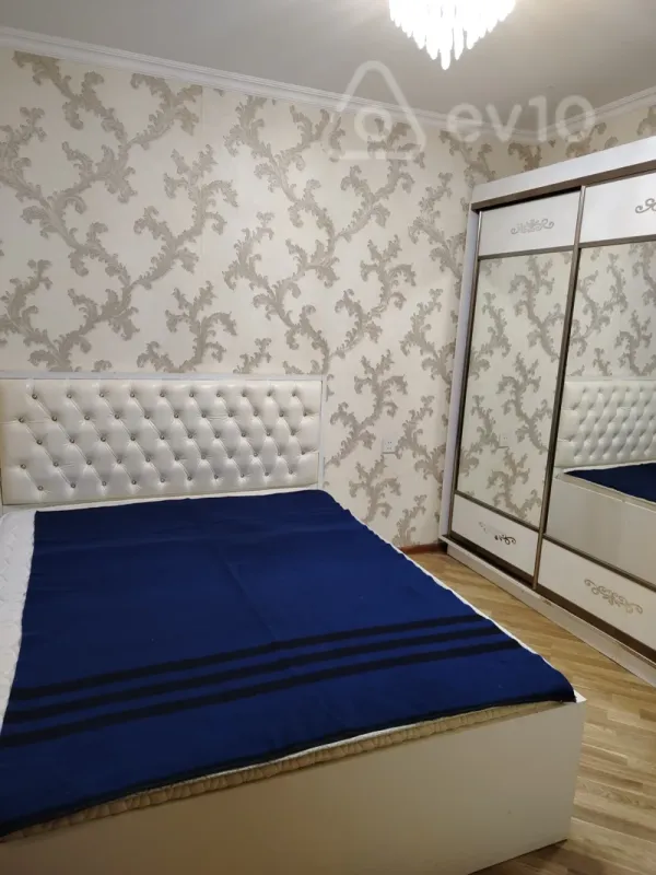 Kirayə verilir 2 otaqlı yeni tikili 75 m²