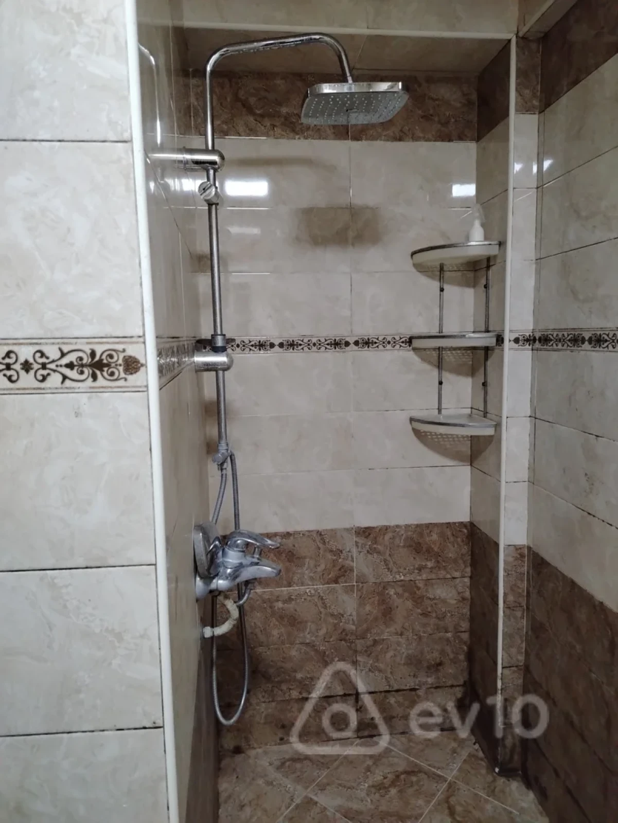 Kirayə verilir 2 otaqlı yeni tikili 75 m²