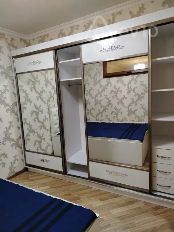 Kirayə verilir 2 otaqlı yeni tikili 75 m²