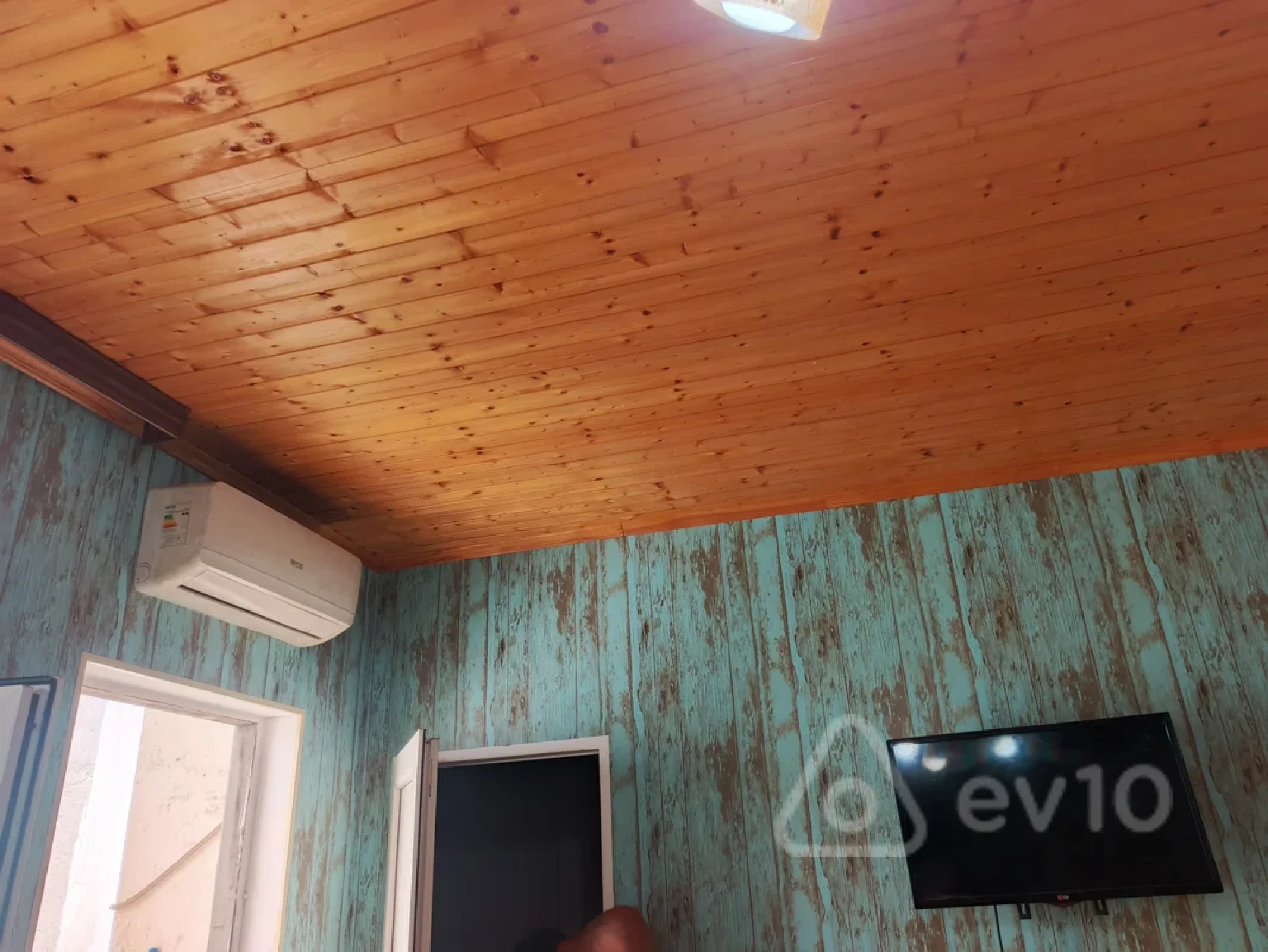 Kirayə verilir 3 otaqlı köhnə tikili 60 m²