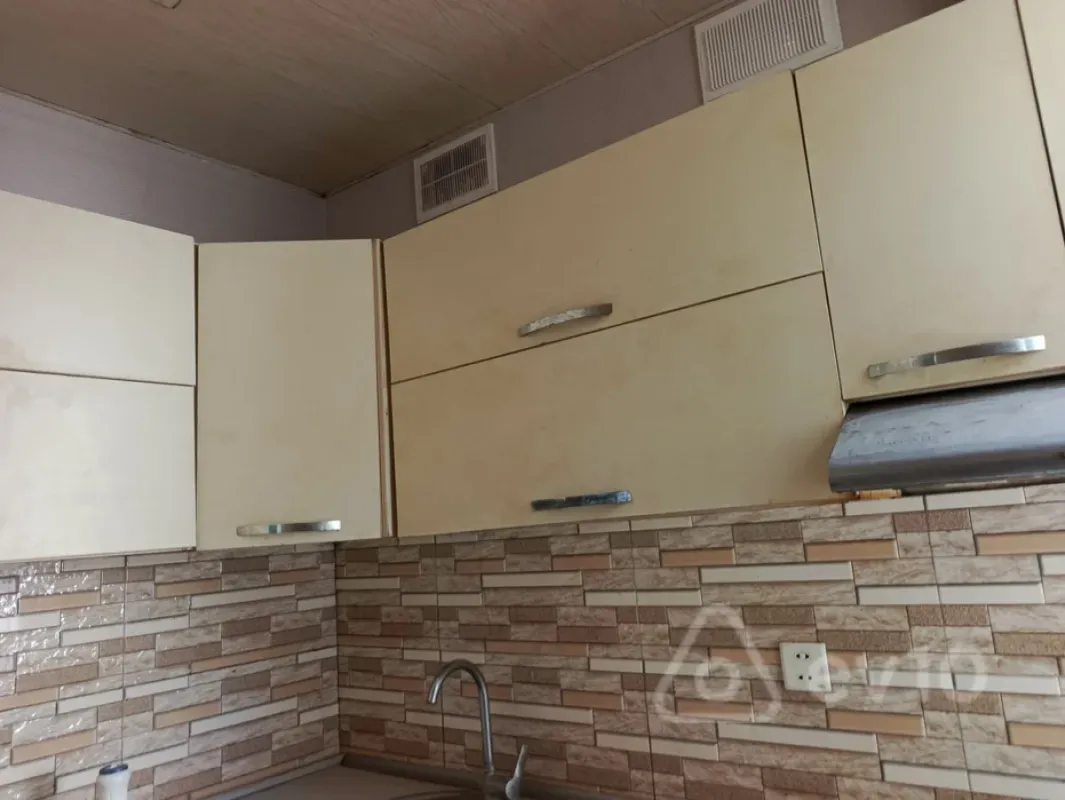 Kirayə verilir 3 otaqlı köhnə tikili 60 m²