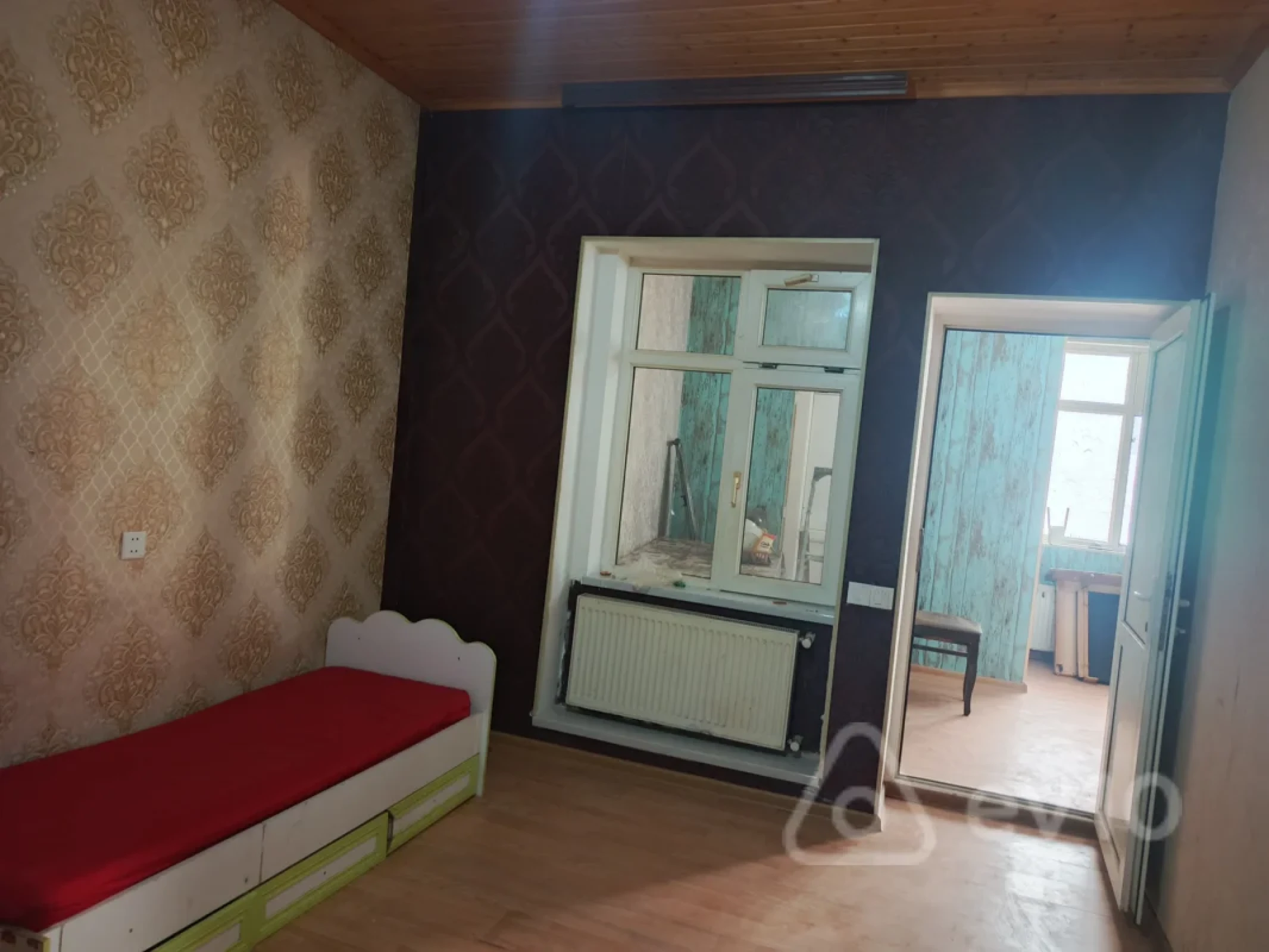 Kirayə verilir 3 otaqlı köhnə tikili 60 m²