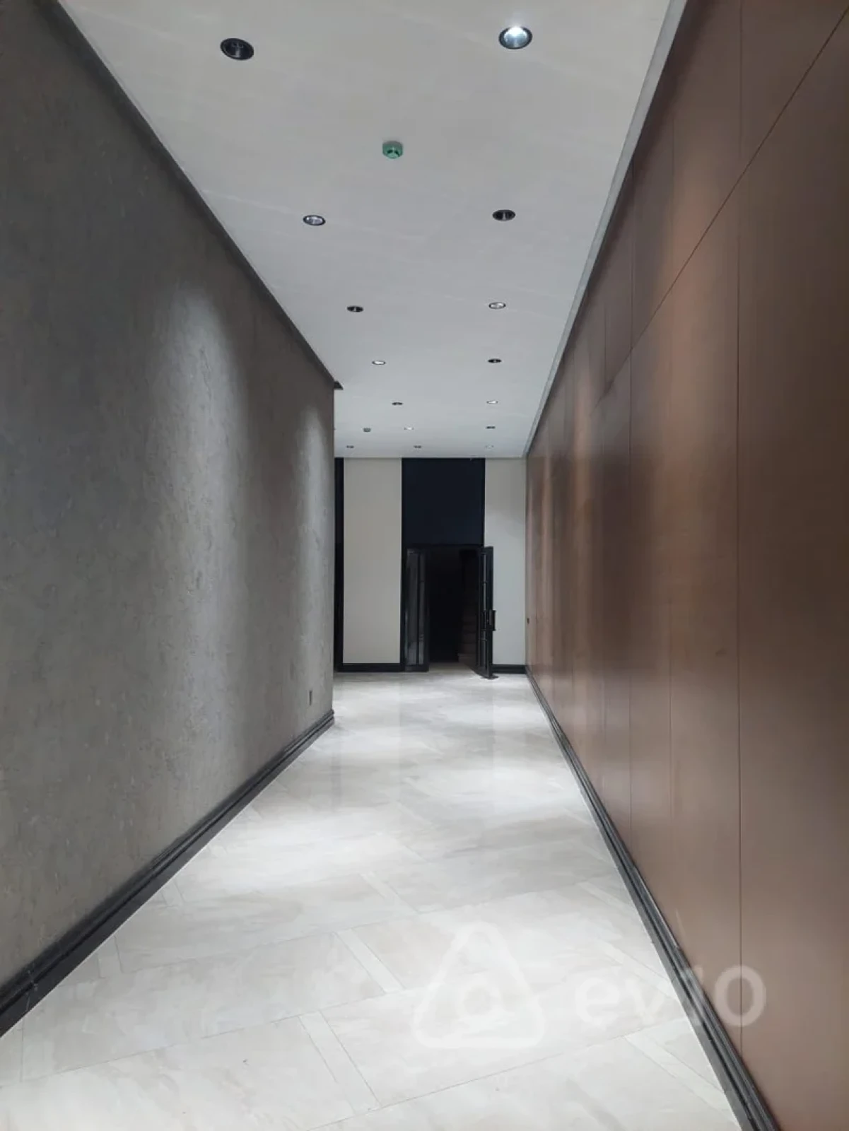 Satılır 3 otaqlı yeni tikili 97.4 m²