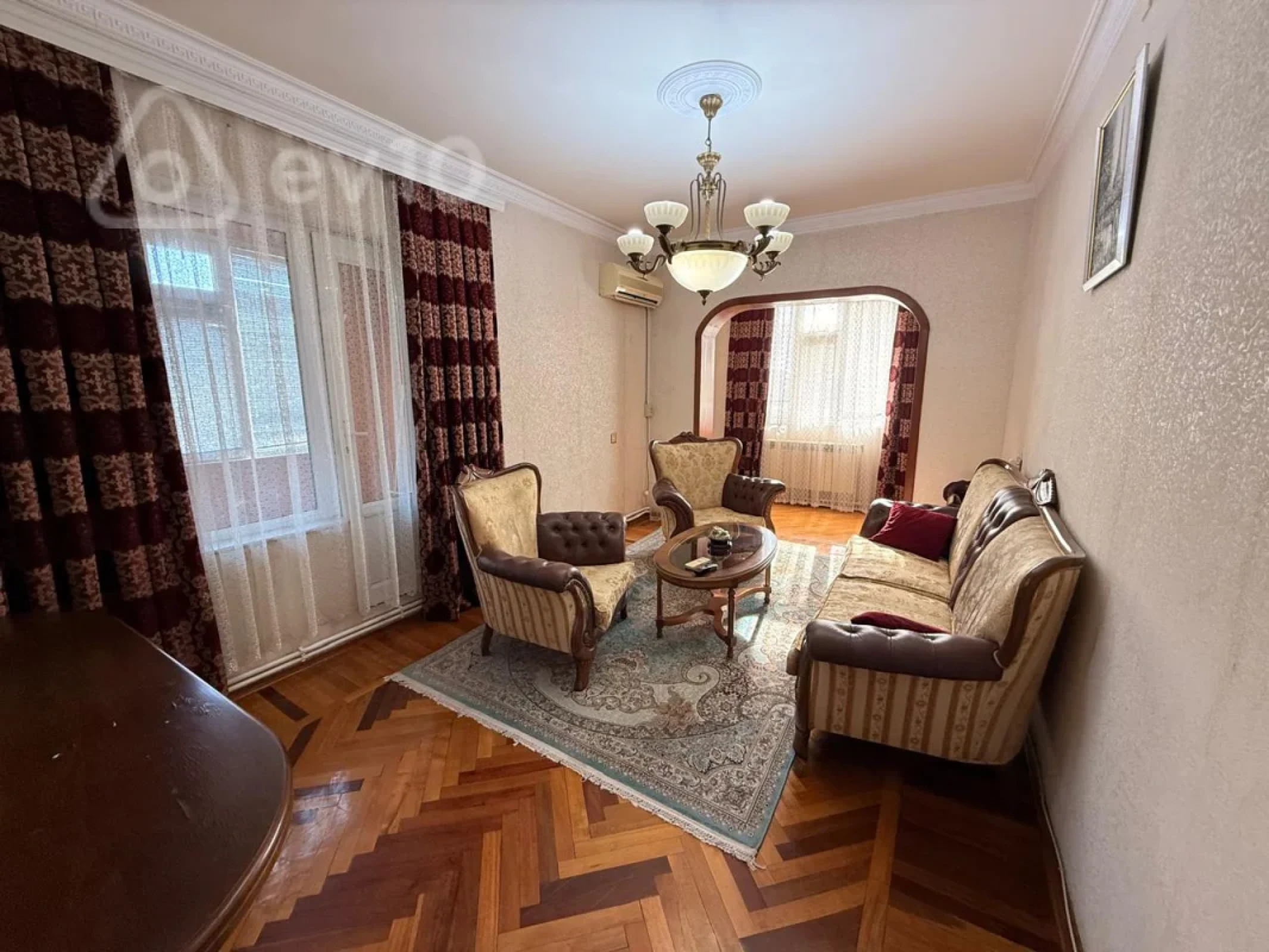 Kirayə verilir 3 otaqlı köhnə tikili 90 m²