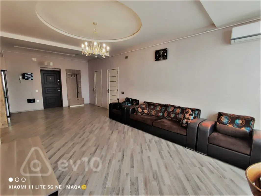 Kirayə verilir 3 otaqlı yeni tikili 90 m²