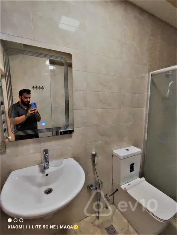 Kirayə verilir 3 otaqlı yeni tikili 90 m²