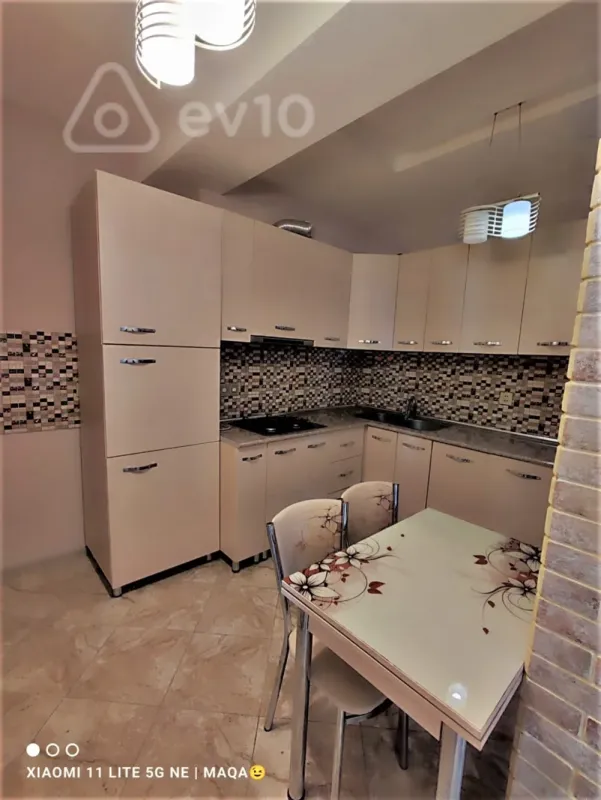 Kirayə verilir 3 otaqlı yeni tikili 90 m²