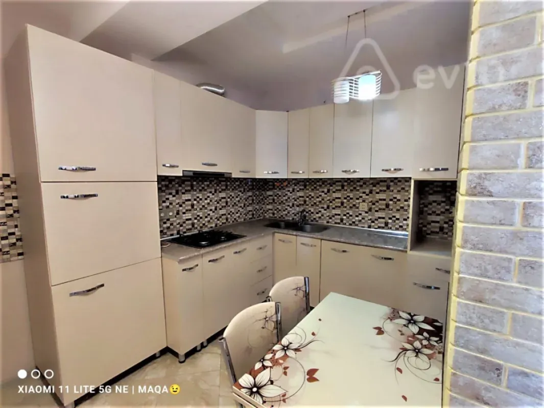 Kirayə verilir 3 otaqlı yeni tikili 90 m²
