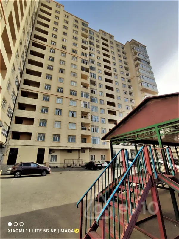 Kirayə verilir 3 otaqlı yeni tikili 90 m²