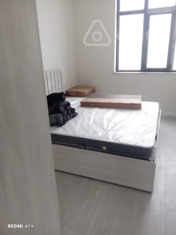 Kirayə verilir 2 otaqlı yeni tikili 47 m²