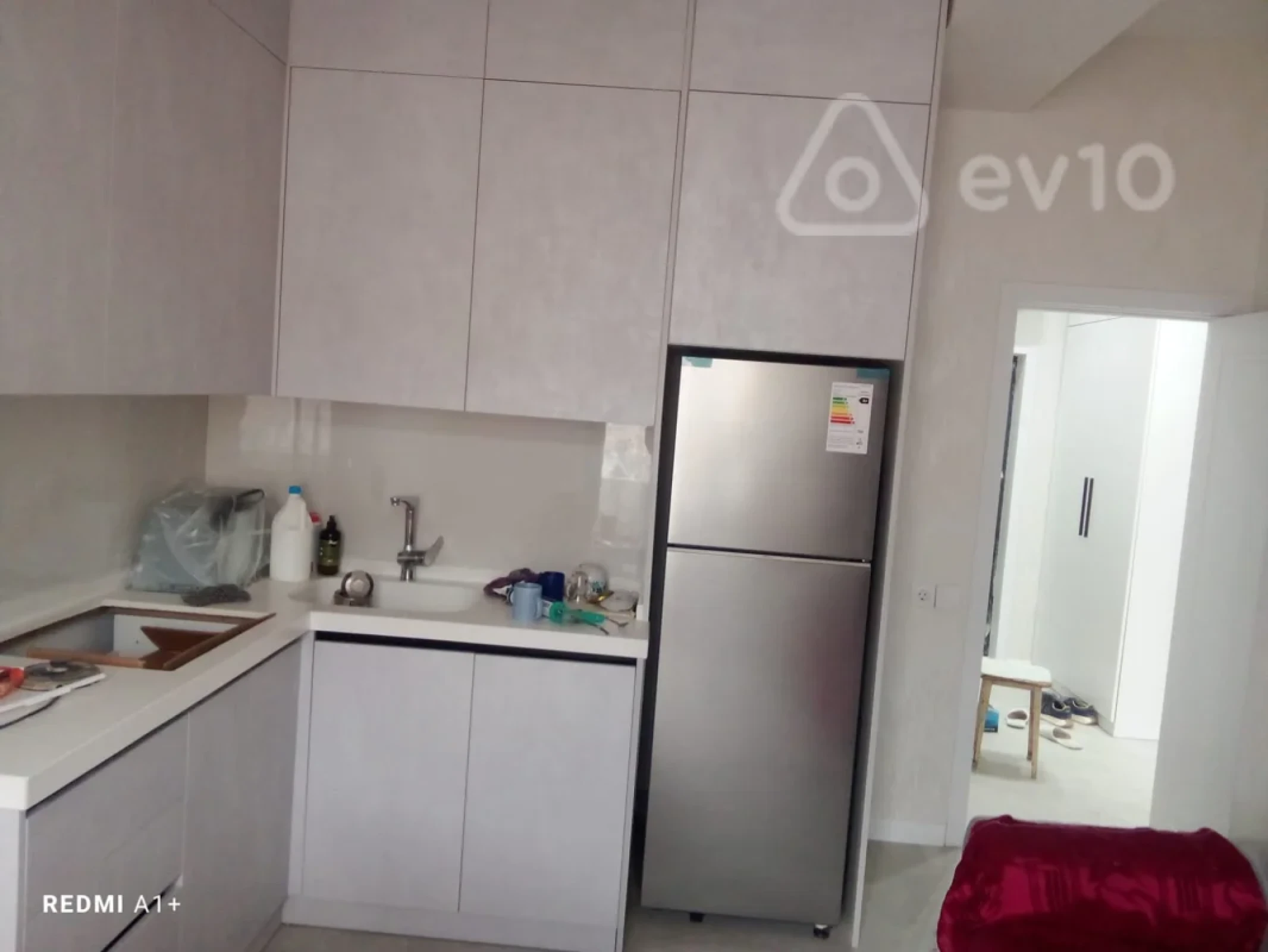 Kirayə verilir 2 otaqlı yeni tikili 47 m²
