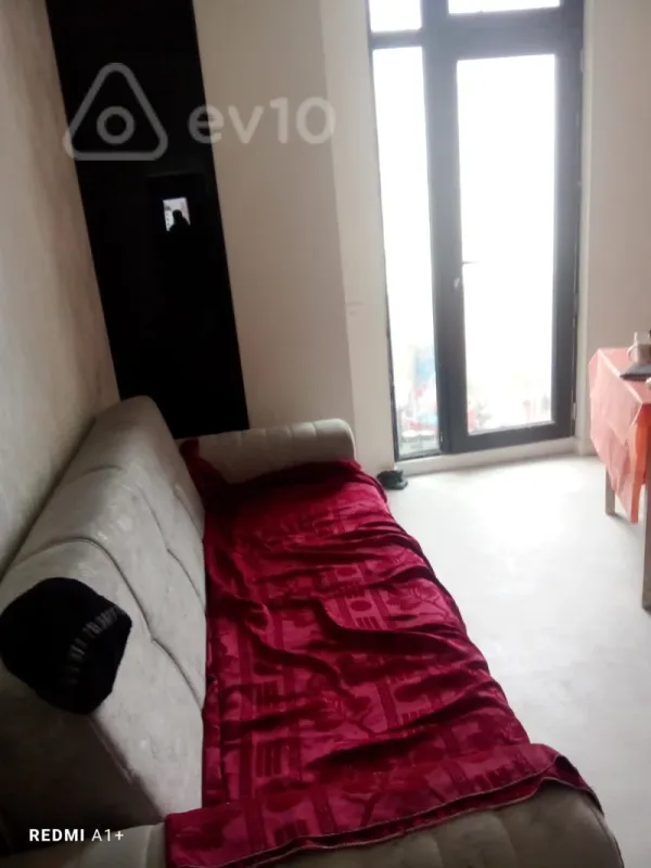 Kirayə verilir 2 otaqlı yeni tikili 47 m²