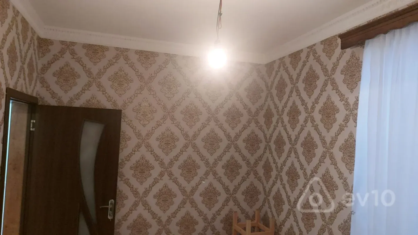 Kirayə verilir 2 otaqlı həyət evi 40 m²