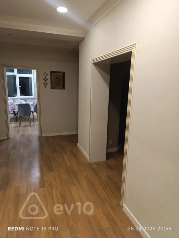 Satılır 3 otaqlı yeni tikili 100 m²