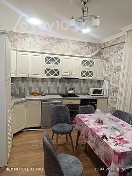 Satılır 3 otaqlı yeni tikili 100 m²