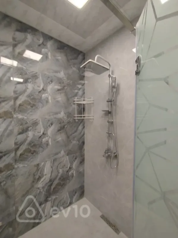 Kirayə verilir 3 otaqlı yeni tikili 125 m²