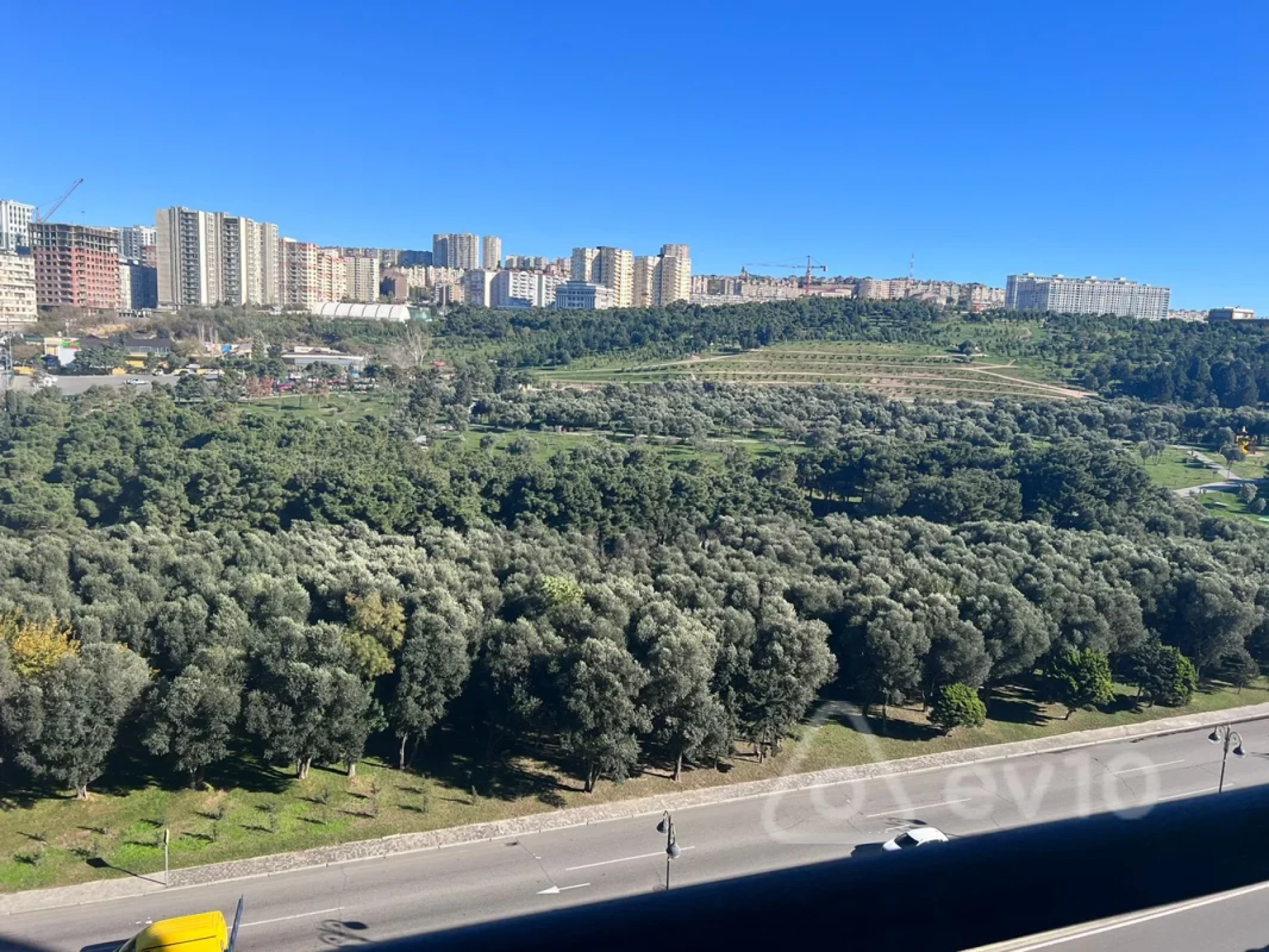 Kirayə verilir 3 otaqlı yeni tikili 125 m²