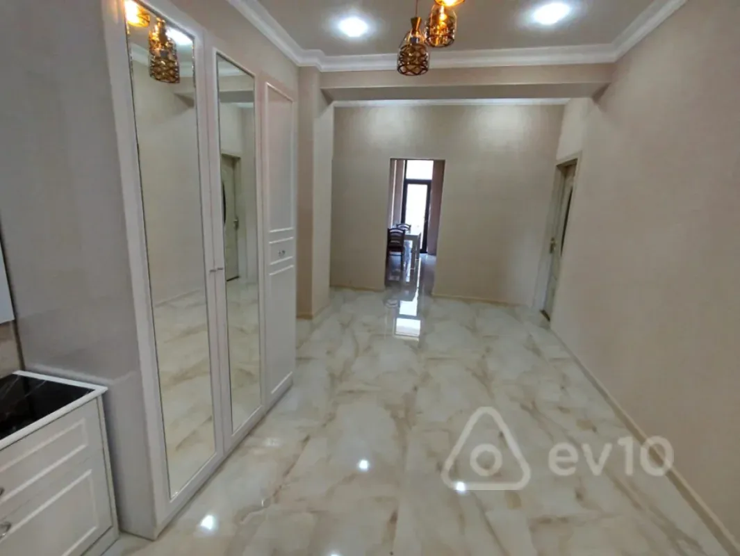 Kirayə verilir 3 otaqlı yeni tikili 125 m²