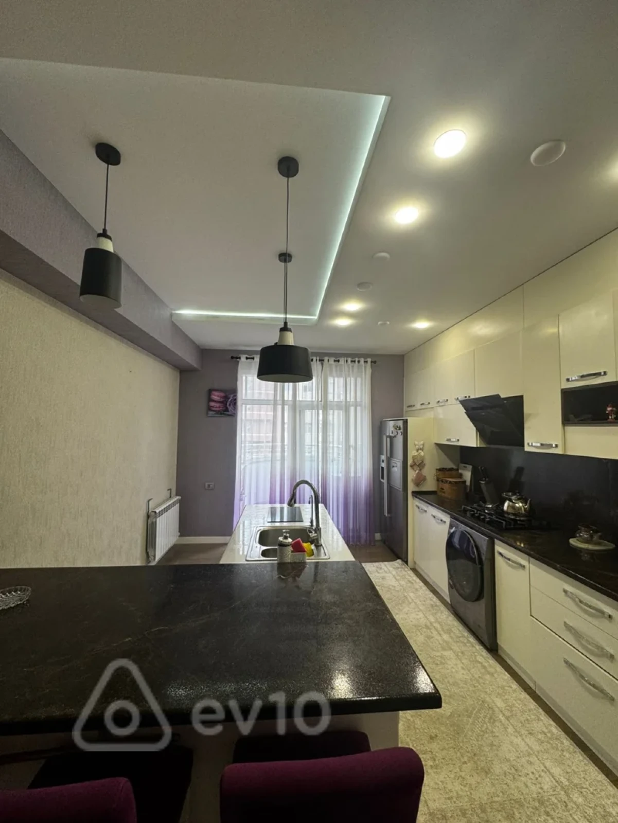 Kirayə verilir 3 otaqlı yeni tikili 130 m²