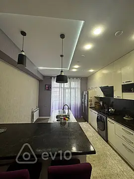 Kirayə verilir 3 otaqlı yeni tikili 130 m²