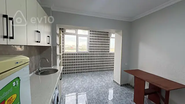 Satılır 3 otaqlı köhnə tikili 50 m²