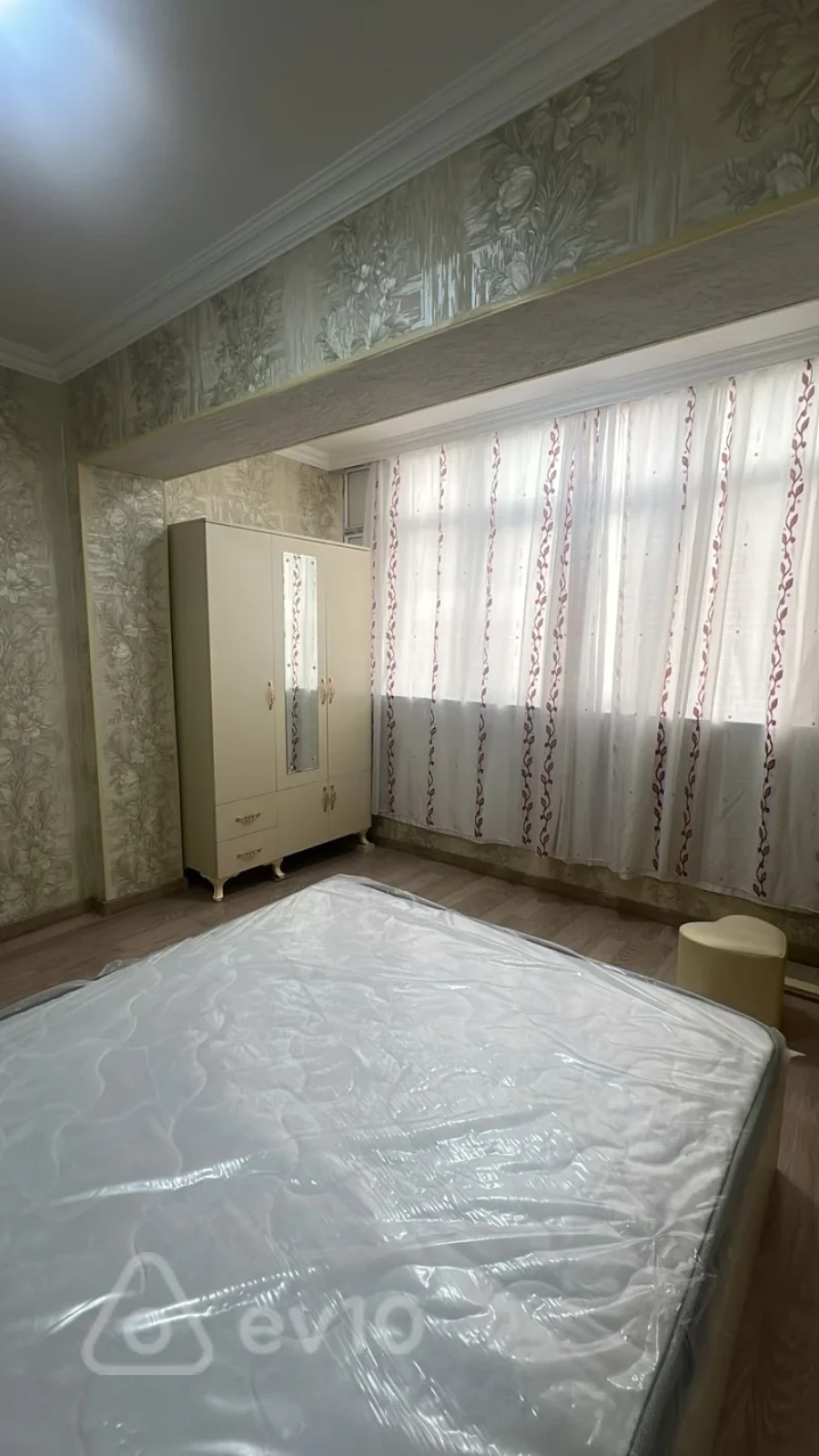 Satılır 3 otaqlı köhnə tikili 50 m²