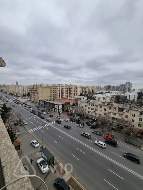 Satılır 3 otaqlı köhnə tikili 50 m²