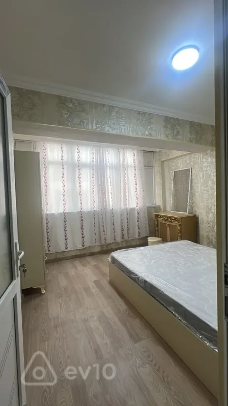 Satılır 3 otaqlı köhnə tikili 50 m²