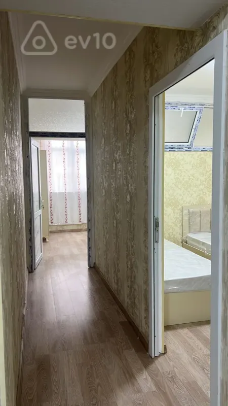 Satılır 3 otaqlı köhnə tikili 50 m²