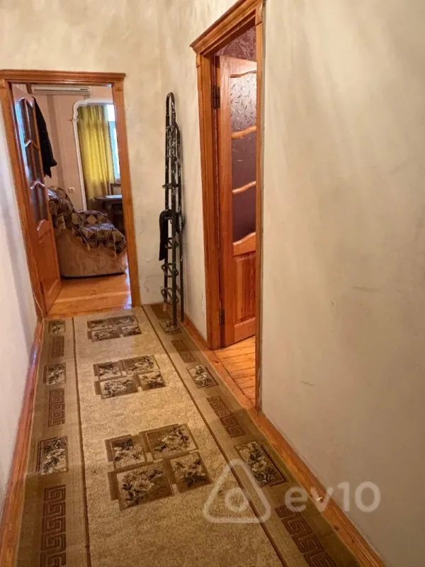 Kirayə verilir 2 otaqlı köhnə tikili 50 m²