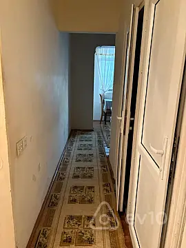 Kirayə verilir 2 otaqlı köhnə tikili 50 m²