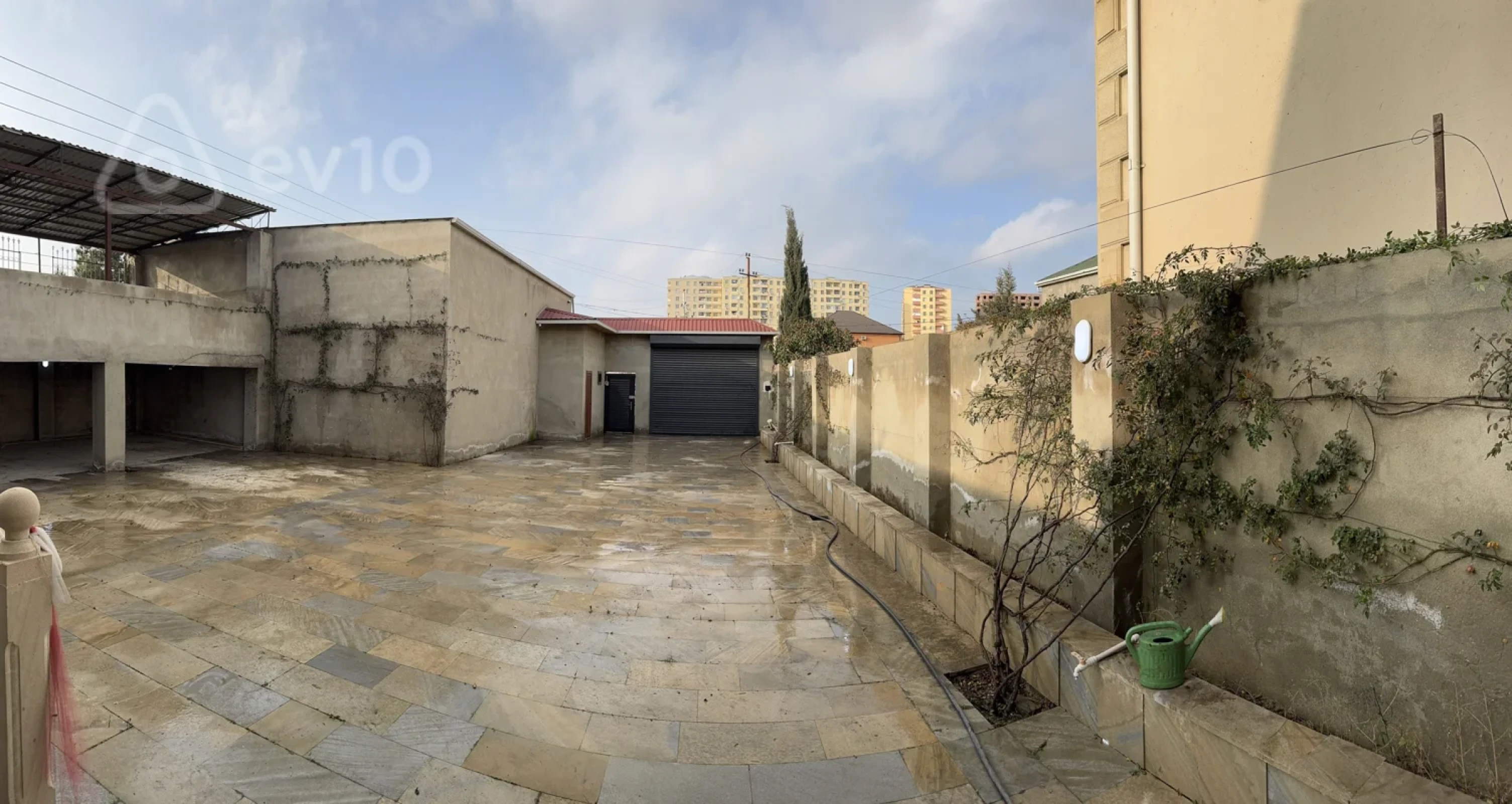Satılır 7 otaqlı həyət evi 150 m²