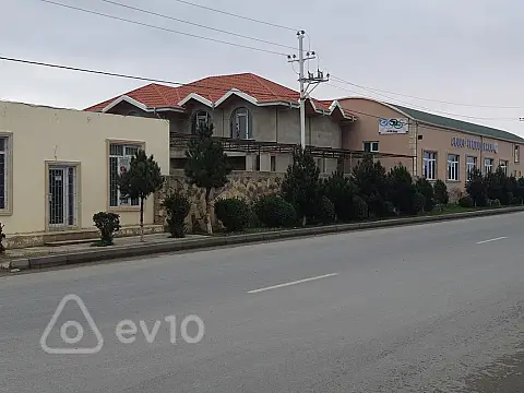 Satılır 7 otaqlı həyət evi 150 m²