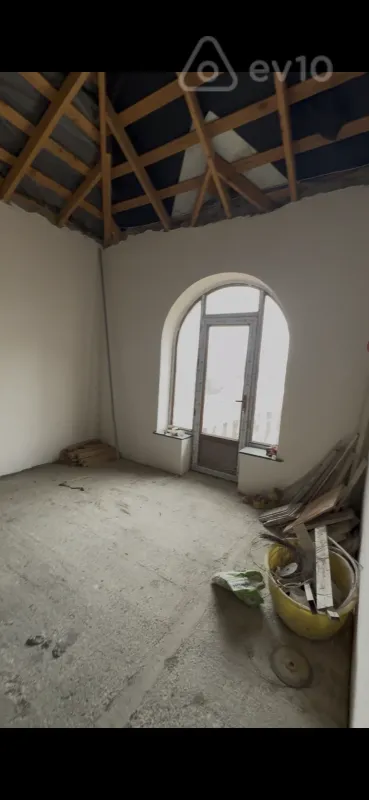 Satılır 7 otaqlı həyət evi 150 m²