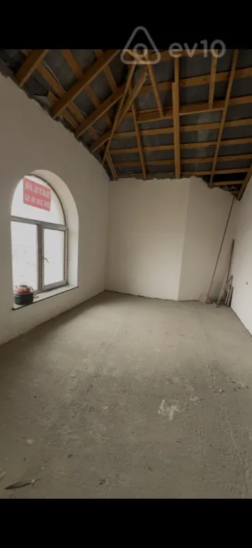 Satılır 7 otaqlı həyət evi 150 m²