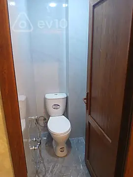 Satılır 3 otaqlı köhnə tikili 60 m²